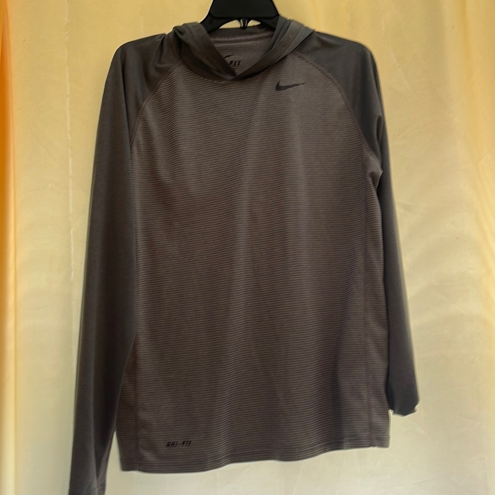 Mens Nike pullover